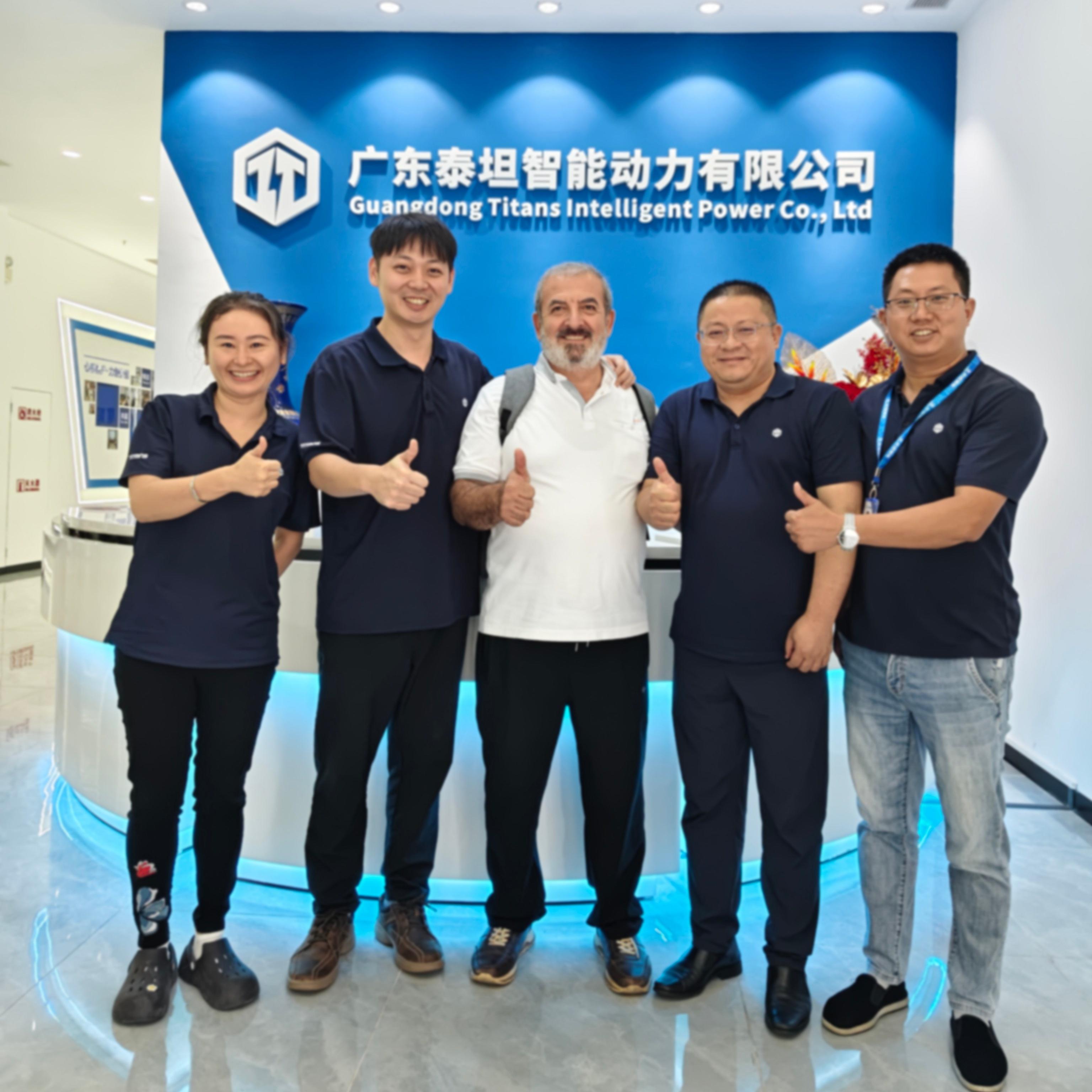 泰坦智能 | 链接中东的握手：土耳其客户到访TITANS，广交会“流量”变“留量”